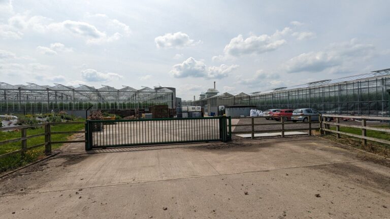 Large commercial glasshouse complex in Offenham, England